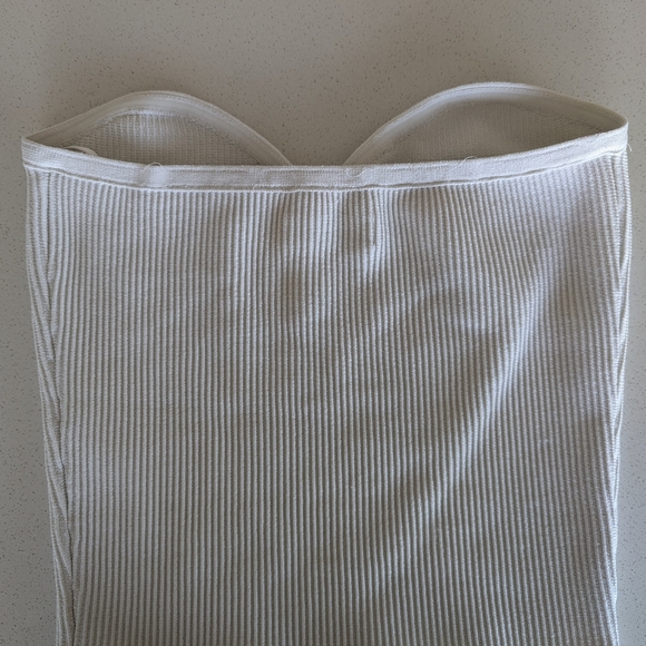 Babaton Ribbed tube top - Picture 3 of 3